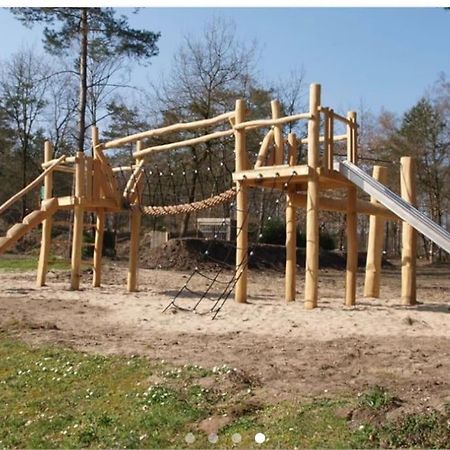 Chalet Toetje Op De Veluwe Hoenderloo Eksteriør bilde