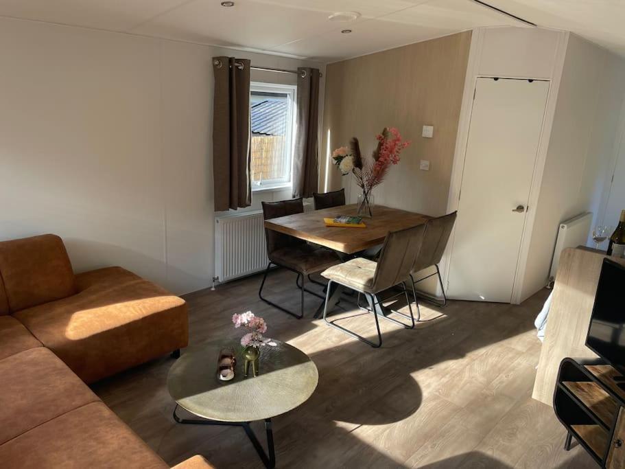 Chalet Toetje Op De Veluwe Hoenderloo Eksteriør bilde