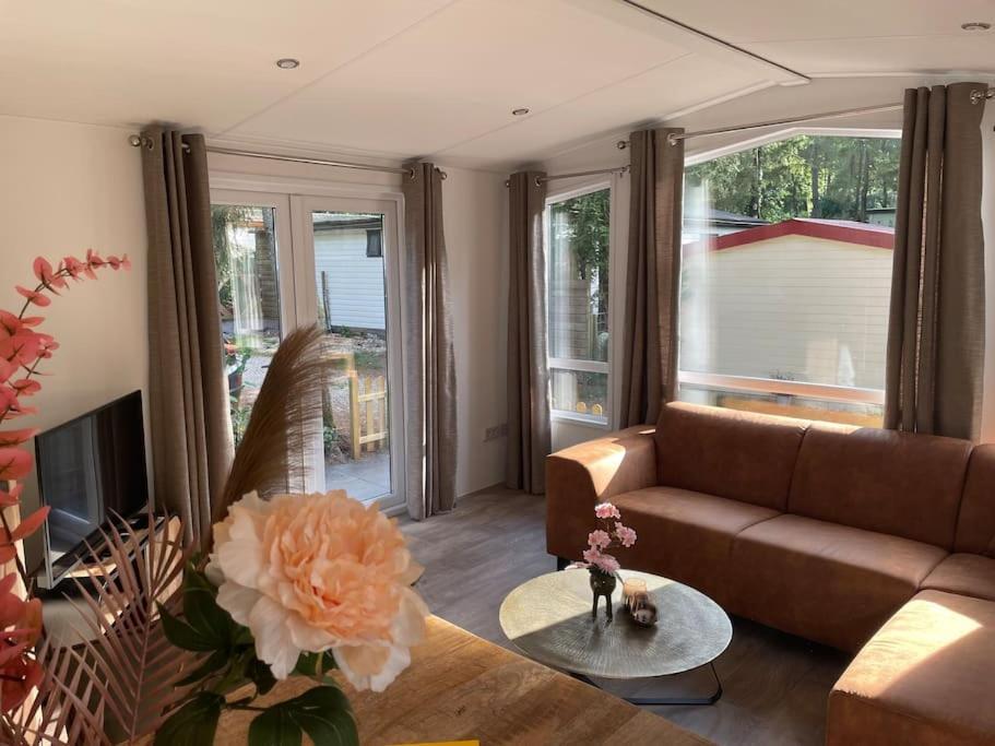 Chalet Toetje Op De Veluwe Hoenderloo Eksteriør bilde