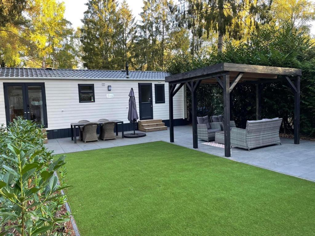 Chalet Toetje Op De Veluwe Hoenderloo Eksteriør bilde
