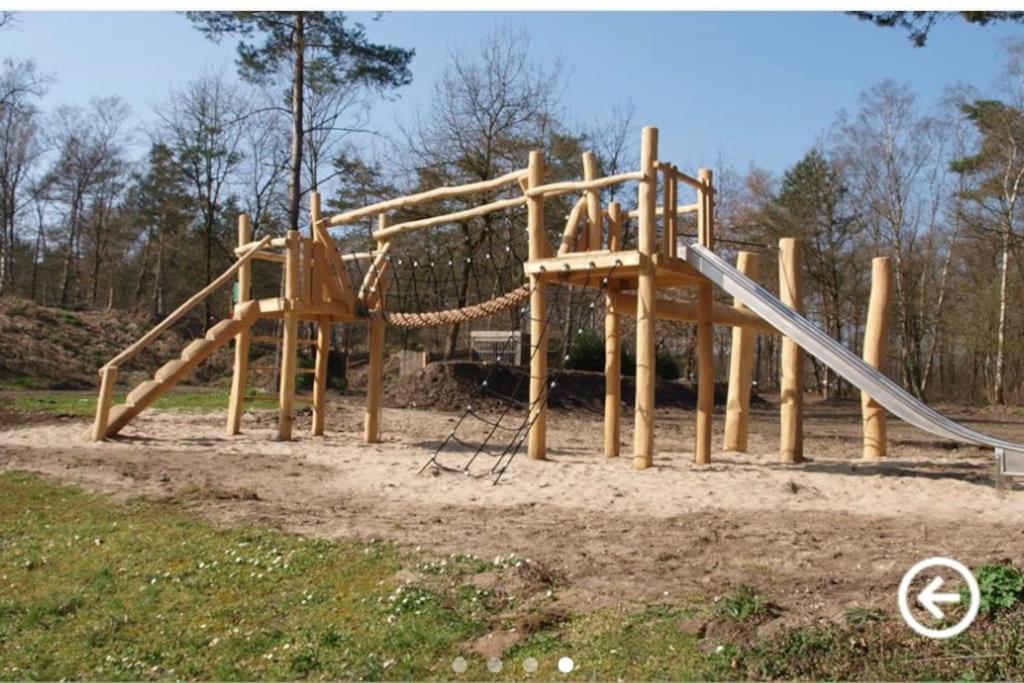 Chalet Toetje Op De Veluwe Hoenderloo Eksteriør bilde