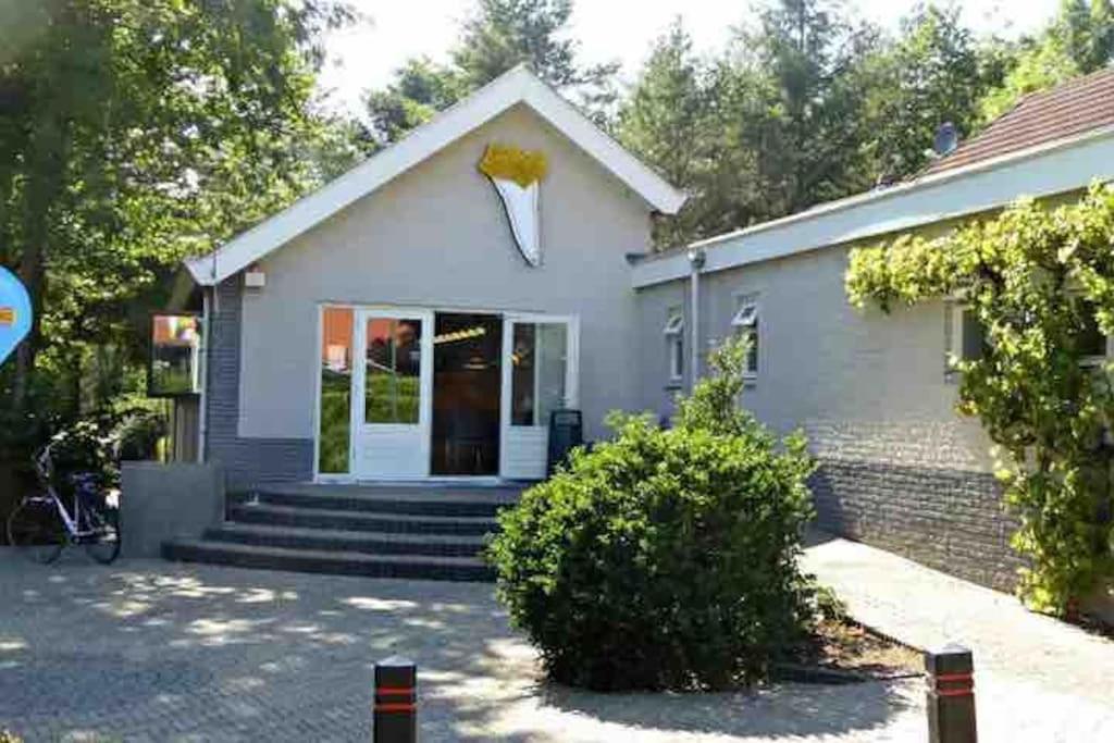 Chalet Toetje Op De Veluwe Hoenderloo Eksteriør bilde